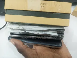 New Samsung Galaxy S5 16 GB Black