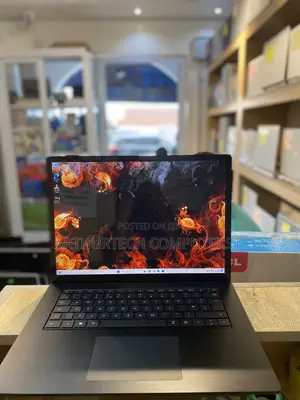 Laptop Microsoft Surface Laptop 5 16GB Intel Core i7 SSD 256GB