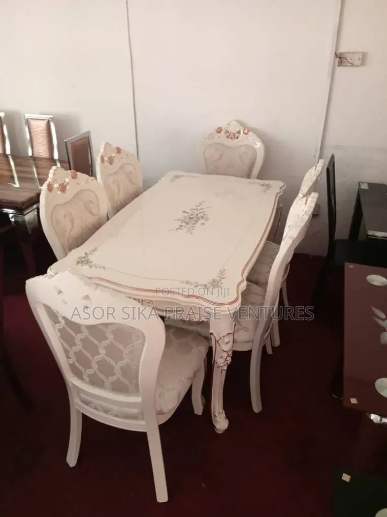 Dinning Table and Chair Royal