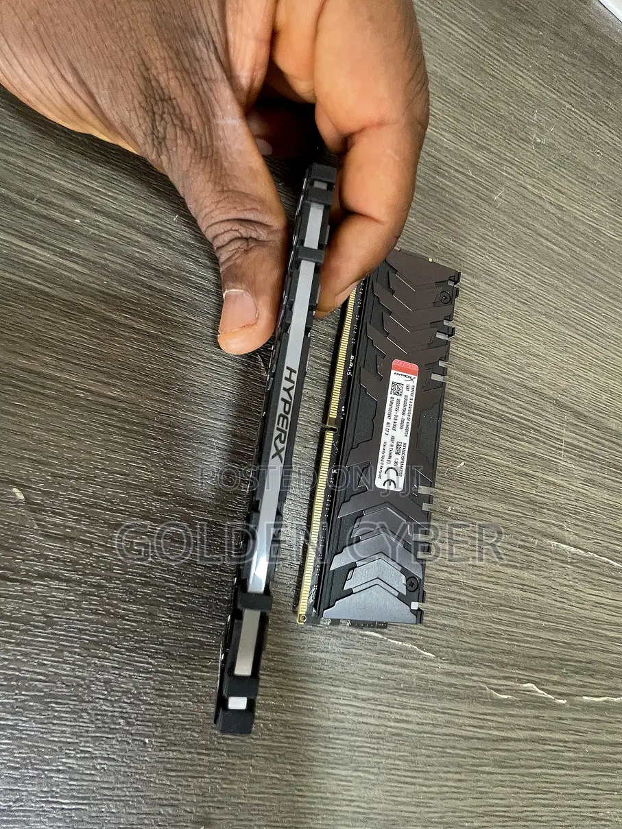 HyperX Predator RGB 32GB (2×16GB) DDR43000mhz