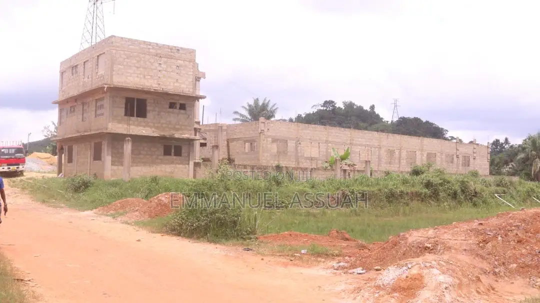 20bdrm Mansion in Nzema East Prestea-Huni Valley for sale