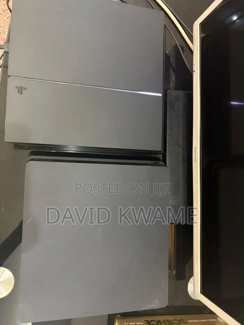 PlayStation 4 Slim