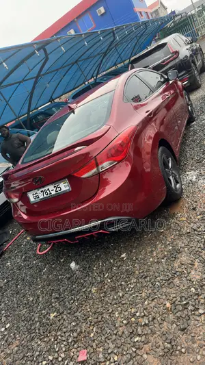 Hyundai Elantra SE 4dr Sedan (1.8L 4cyl 6A) 2014 Red