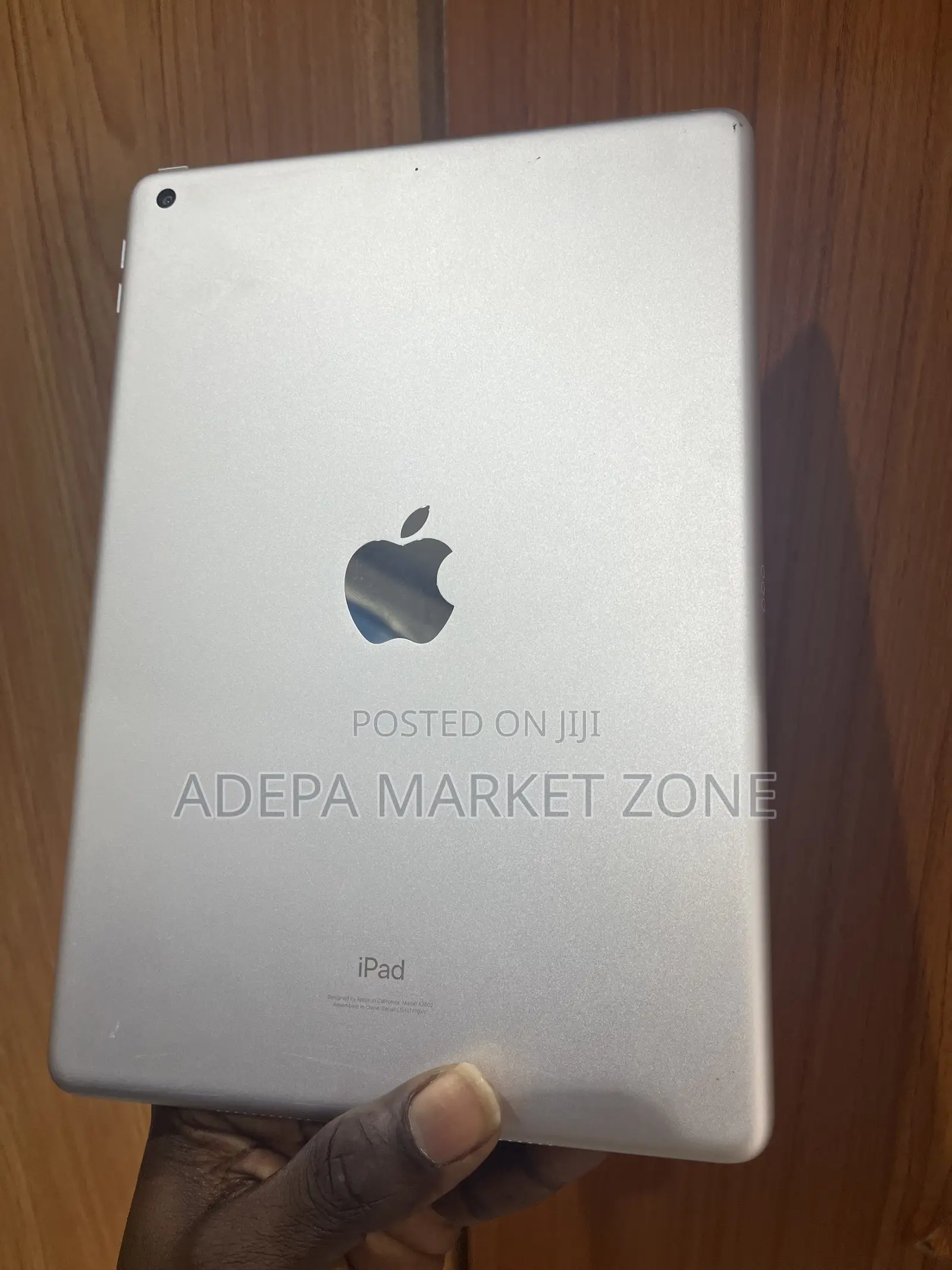 Apple iPad 10.2 (2021) 64 GB Silver