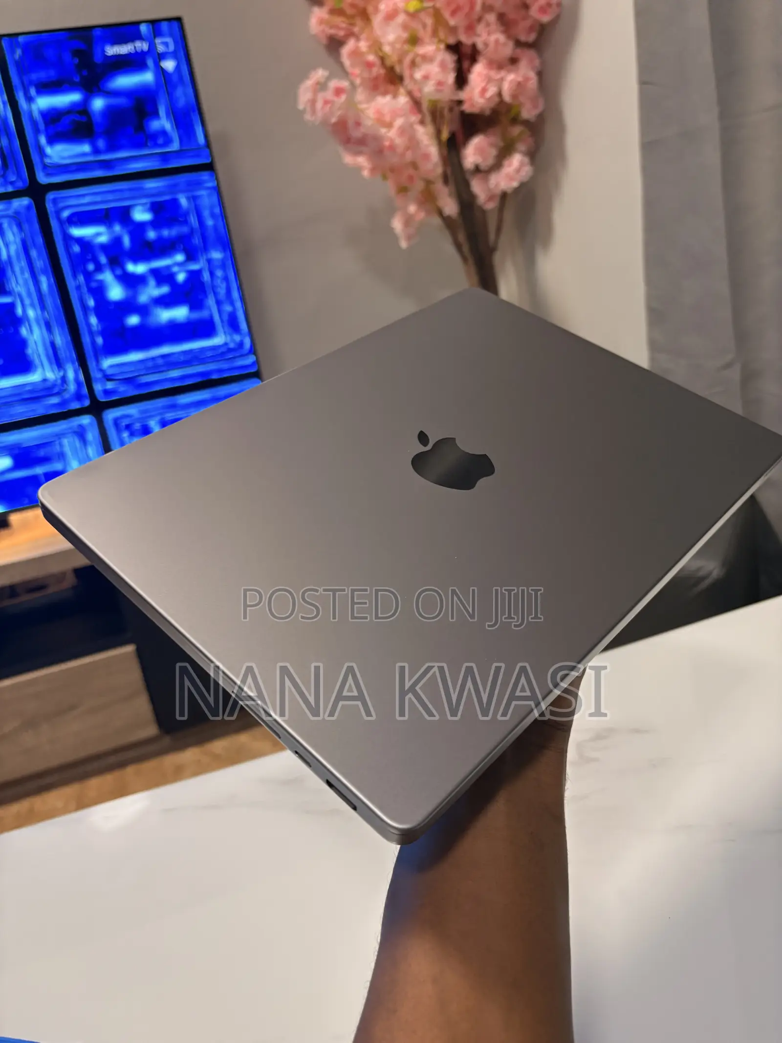 Laptop Apple MacBook Pro 2021 M1 16GB Apple M1 Pro SSD 512GB