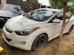 Hyundai Elantra 2013 White