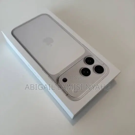 New Apple iPhone 17 Pro Max 1 TB Silver