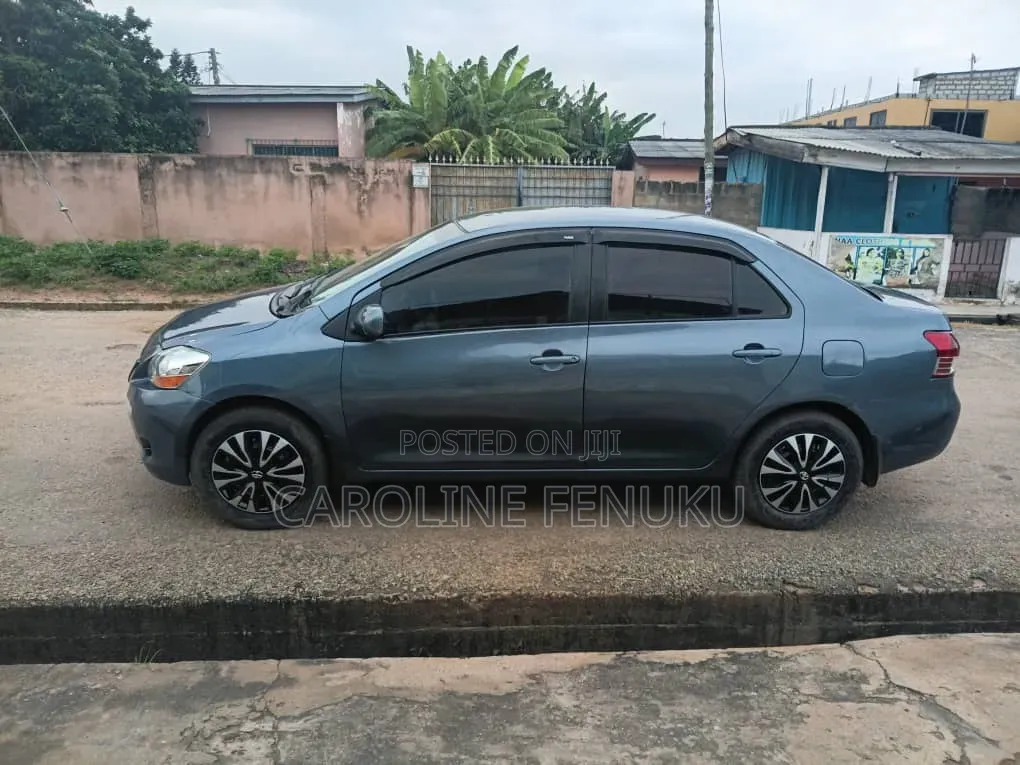 Toyota Yaris 2008 Blue
