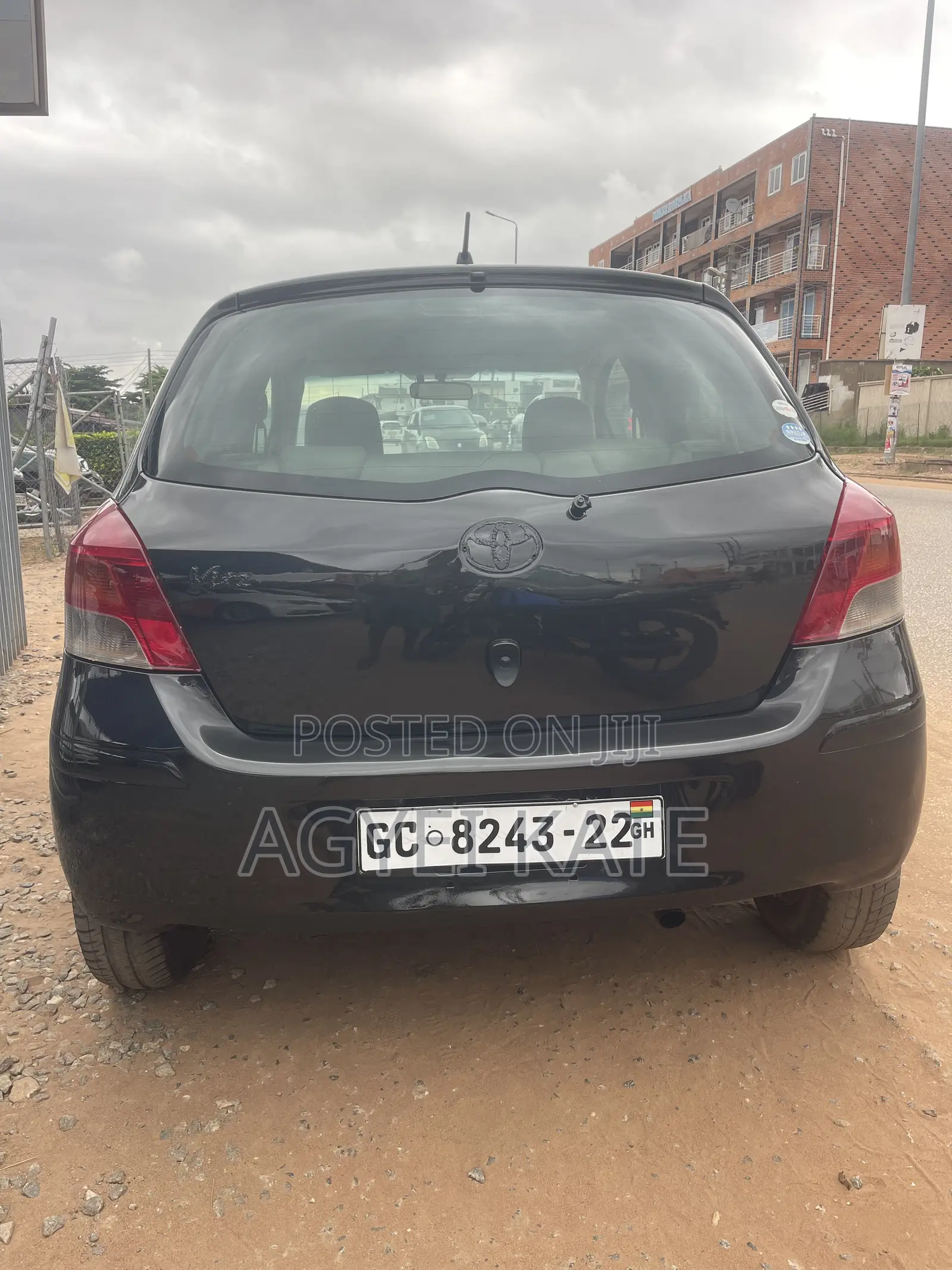 Toyota Vitz 1.3 AWD 3dr 2010 Black