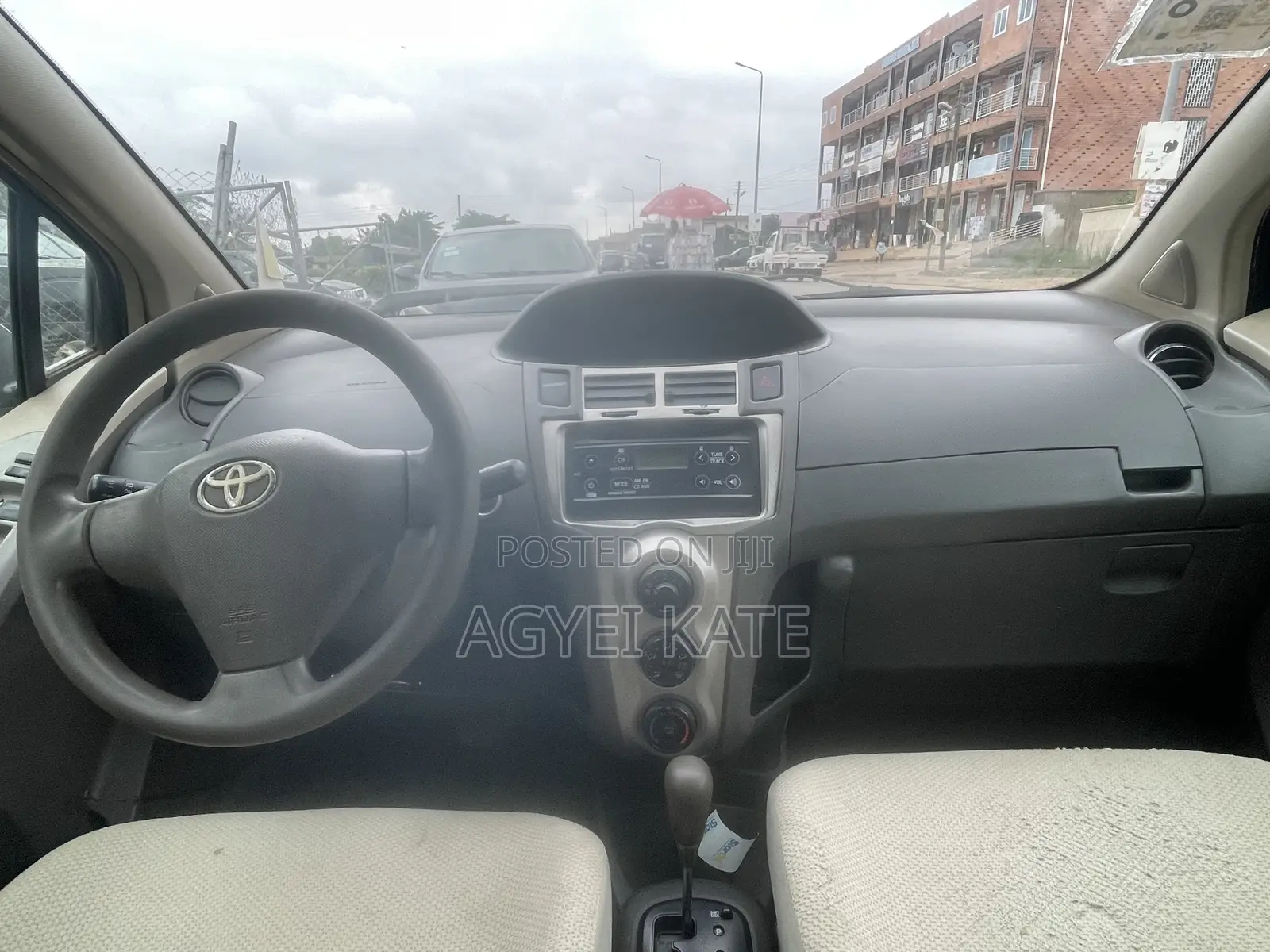 Toyota Vitz 1.3 AWD 3dr 2010 Black