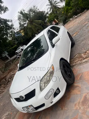Toyota Corolla 2010 White