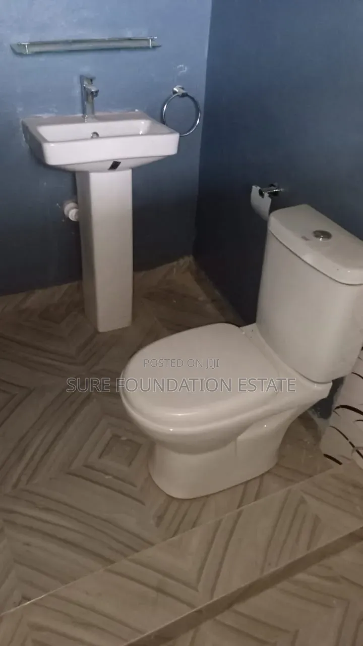 2bdrm Apartment in Dansoman for rent