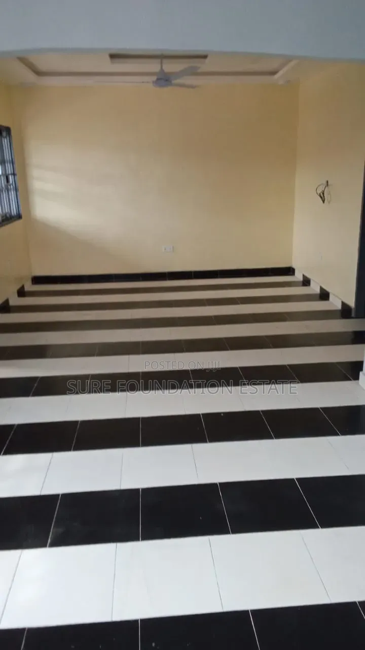 2bdrm Apartment in Dansoman for rent