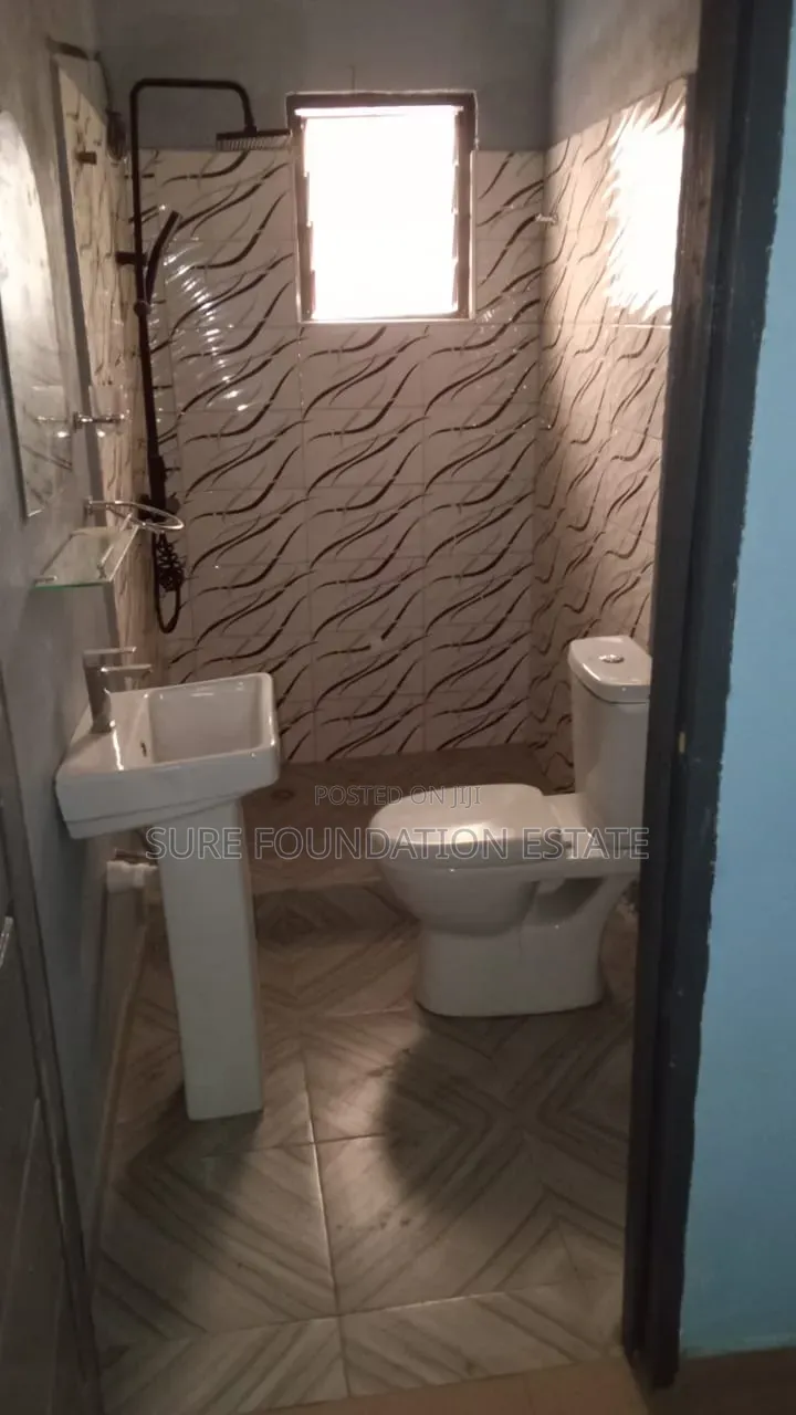 2bdrm Apartment in Dansoman for rent
