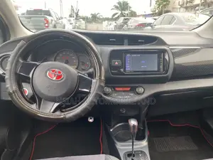 Toyota Vitz 2013 Purple