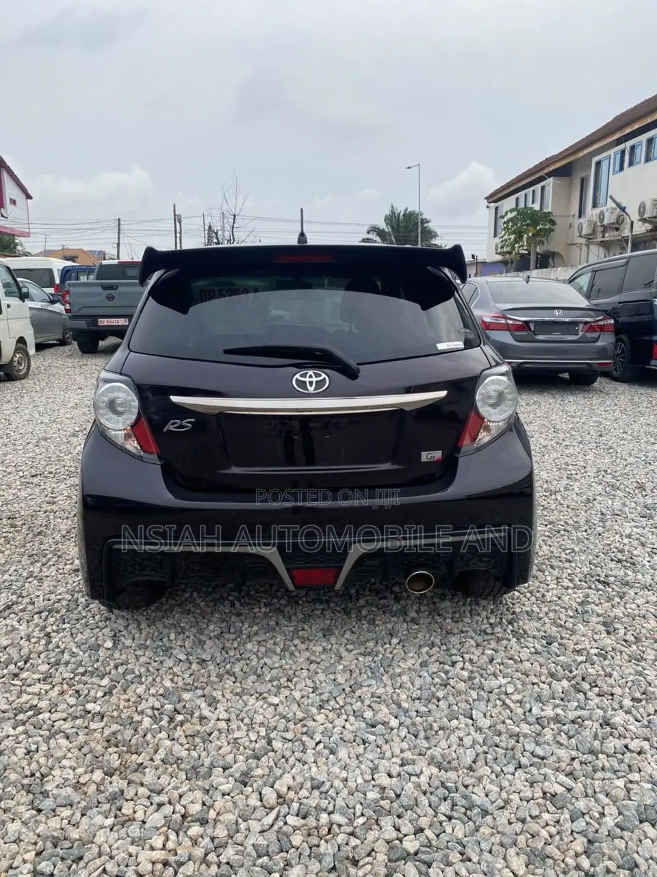 Toyota Vitz 2013 Purple