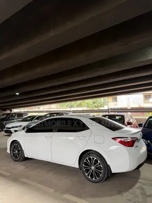 Toyota Corolla 2016 White