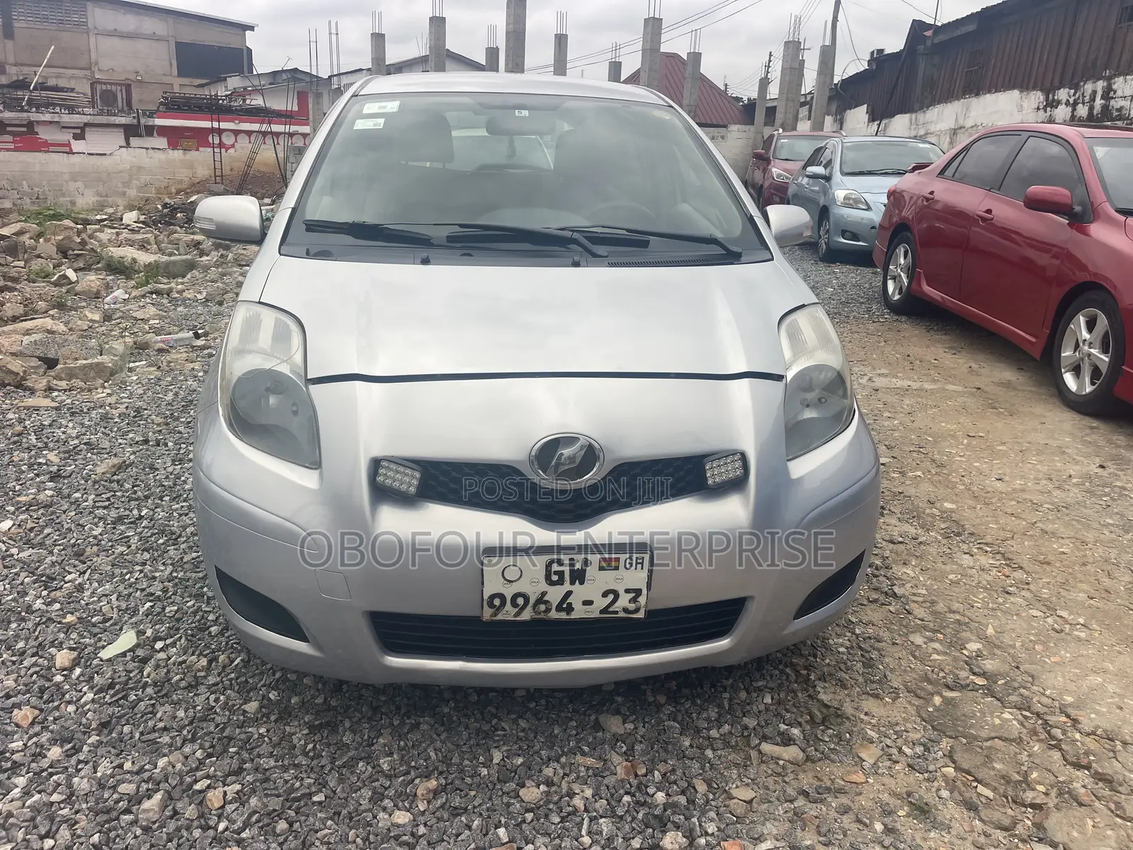 Toyota Vitz 1.5 FWD 5dr 2010 Silver