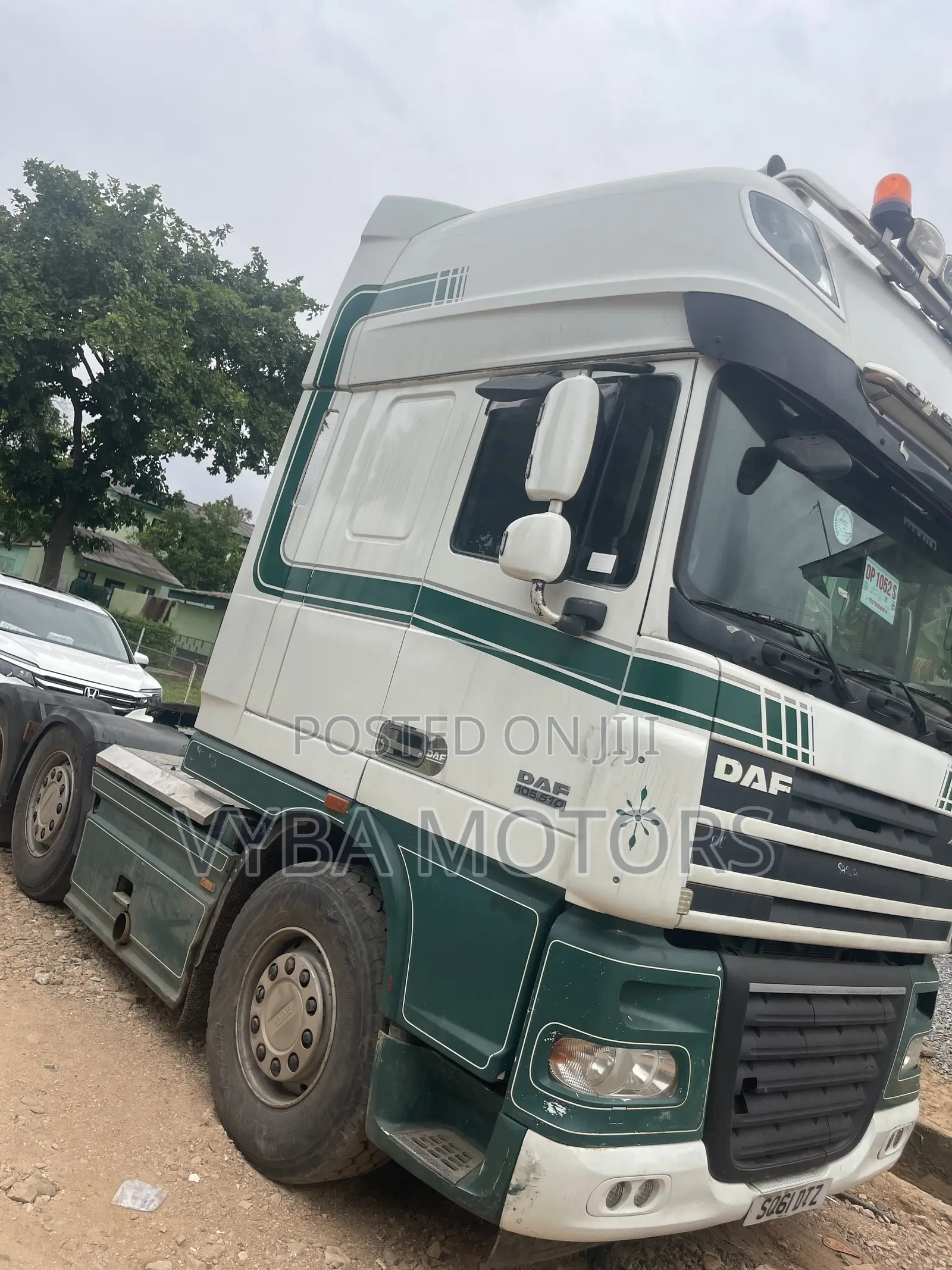 Dad Truck Xf 2011 White