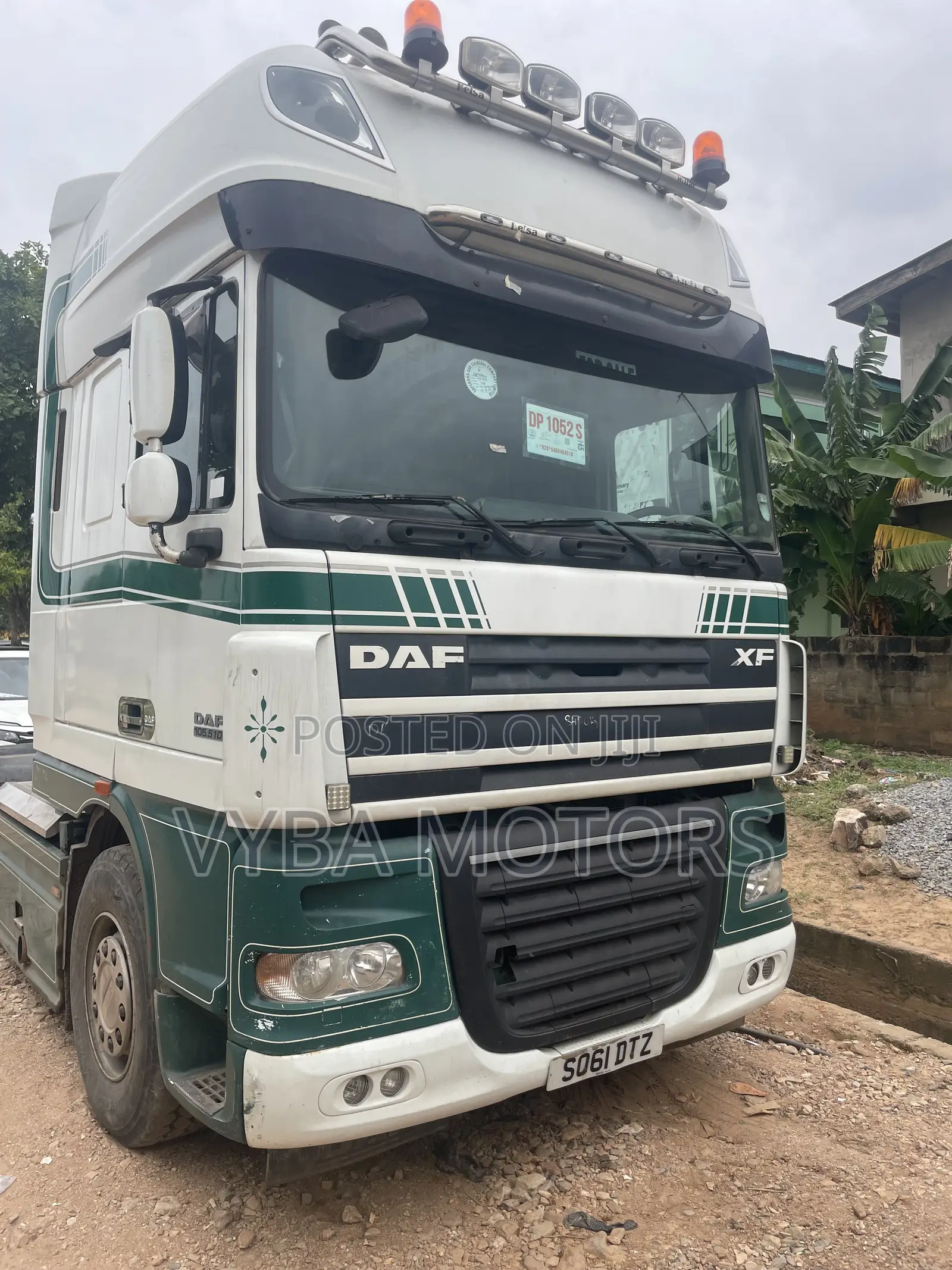 Dad Truck Xf 2011 White