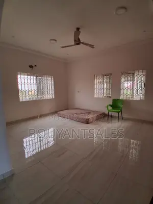 2bdrm Apartment in Ashongman, Old Ashomang for rent