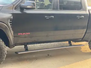Dodge Ram 2018,2019,2020,2022,2023, Electronic Side Stepper
