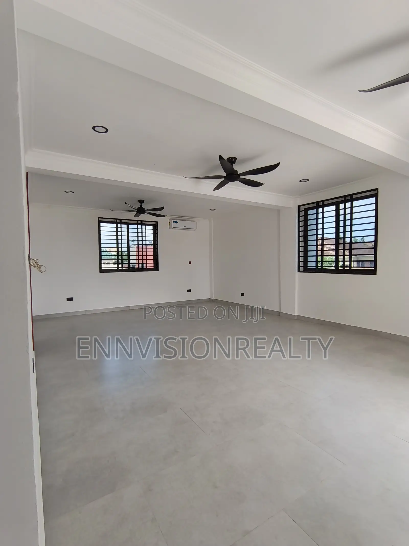 4bdrm Apartment in Mariville, Accra Metropolitan for sale