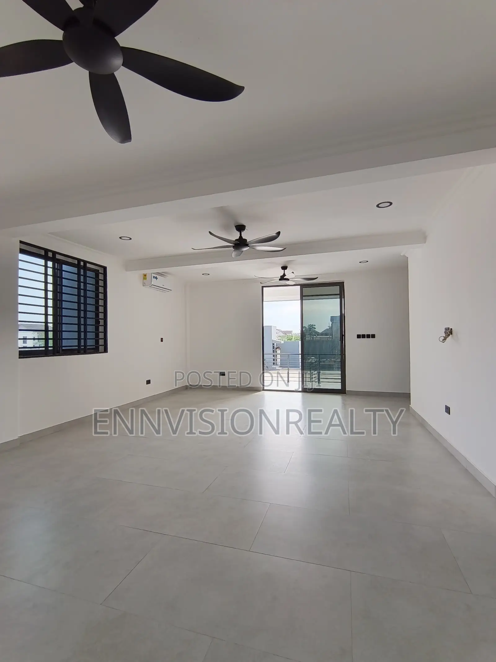 4bdrm Apartment in Mariville, Accra Metropolitan for sale