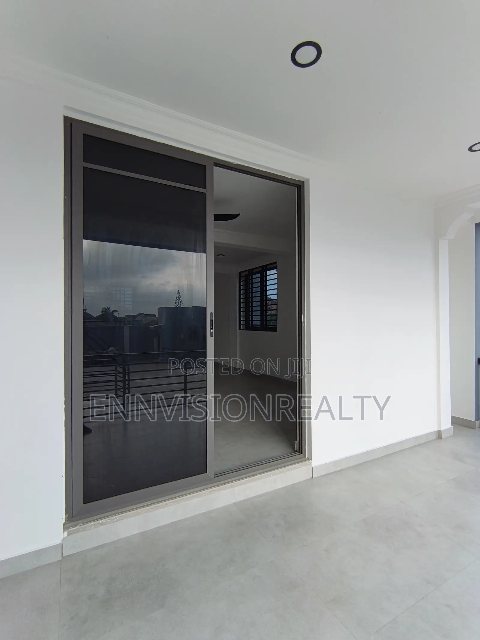 4bdrm Apartment in Mariville, Accra Metropolitan for sale