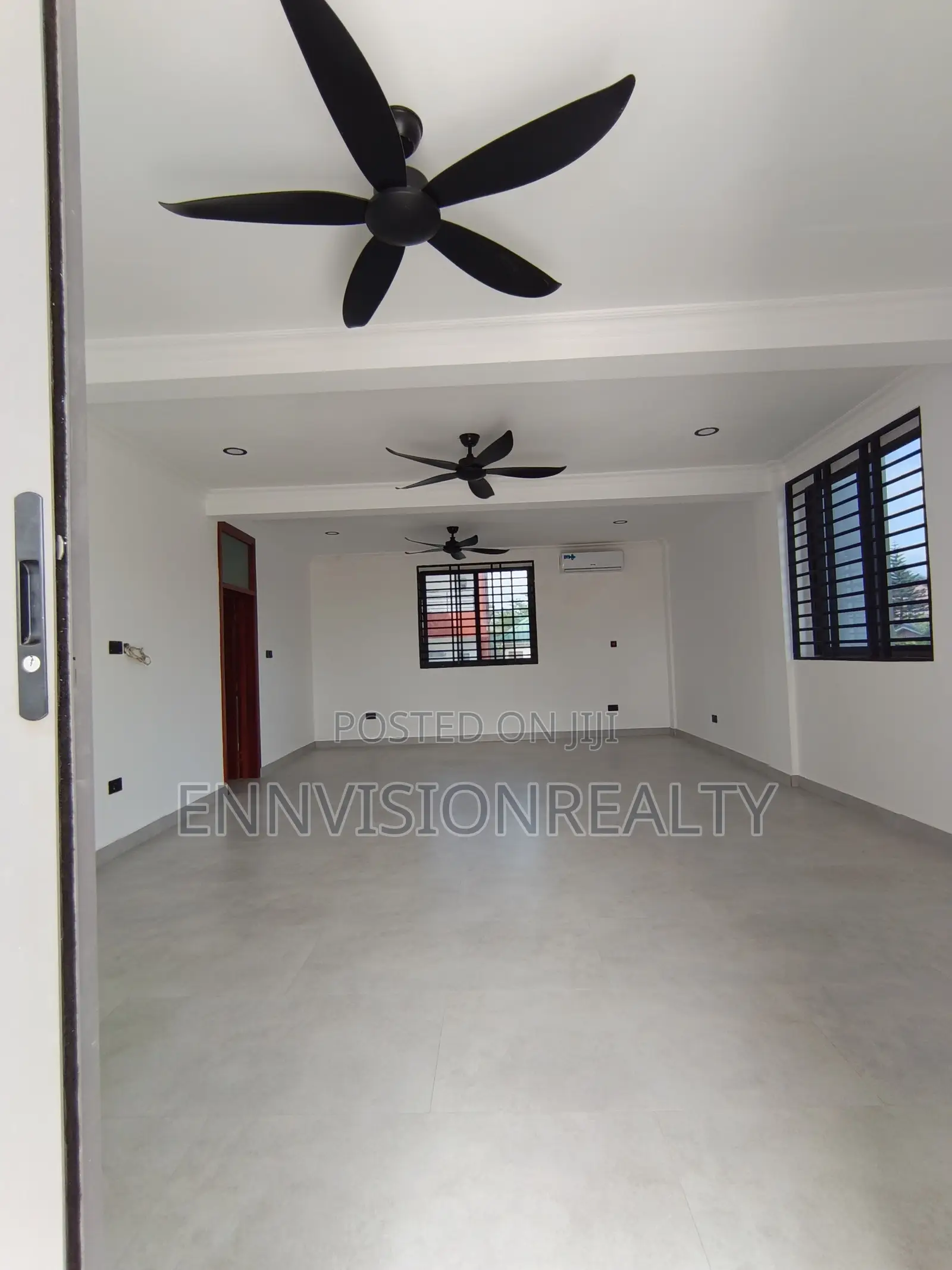 4bdrm Apartment in Mariville, Accra Metropolitan for sale