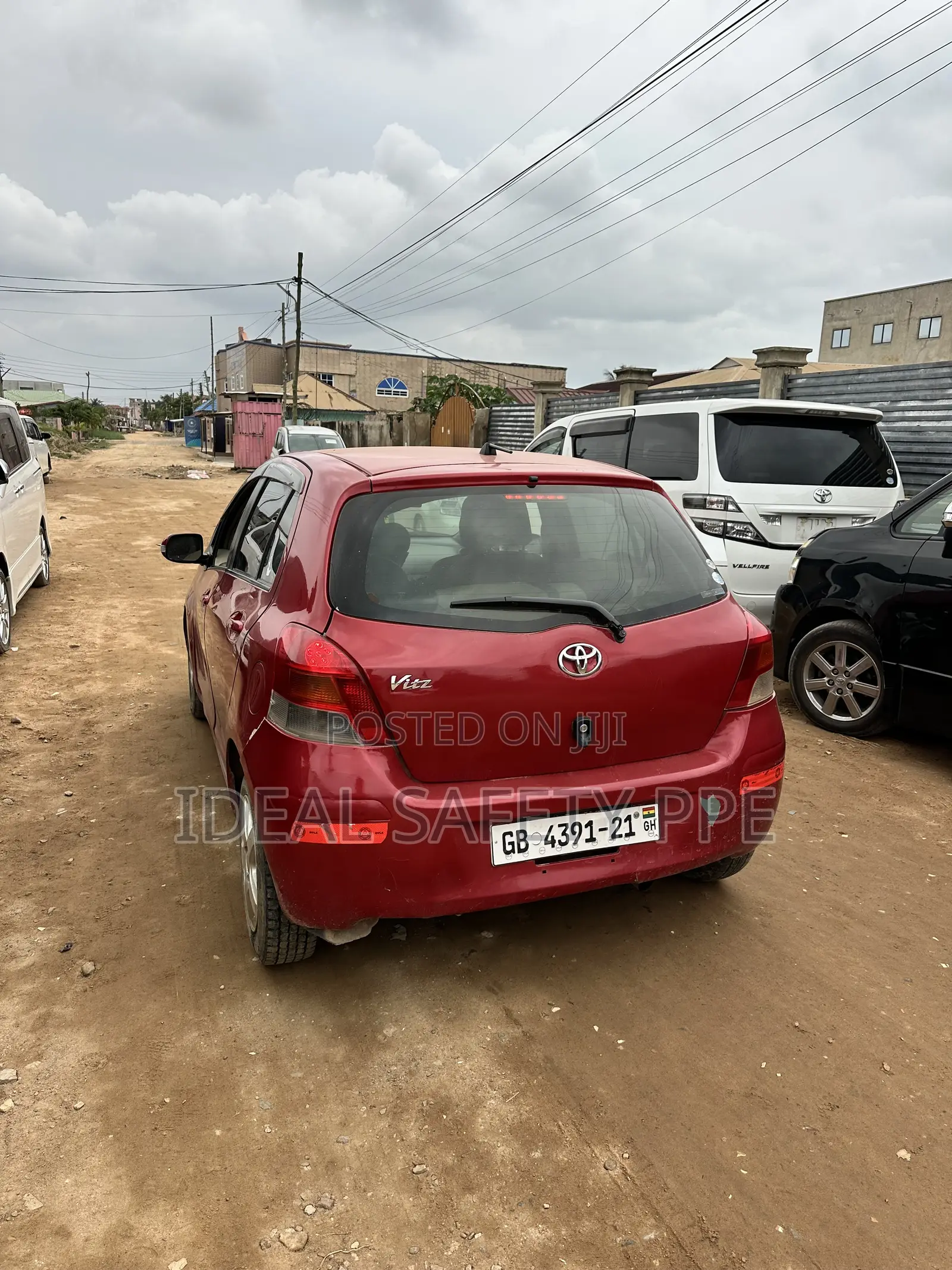 Toyota Vitz 2009 Red