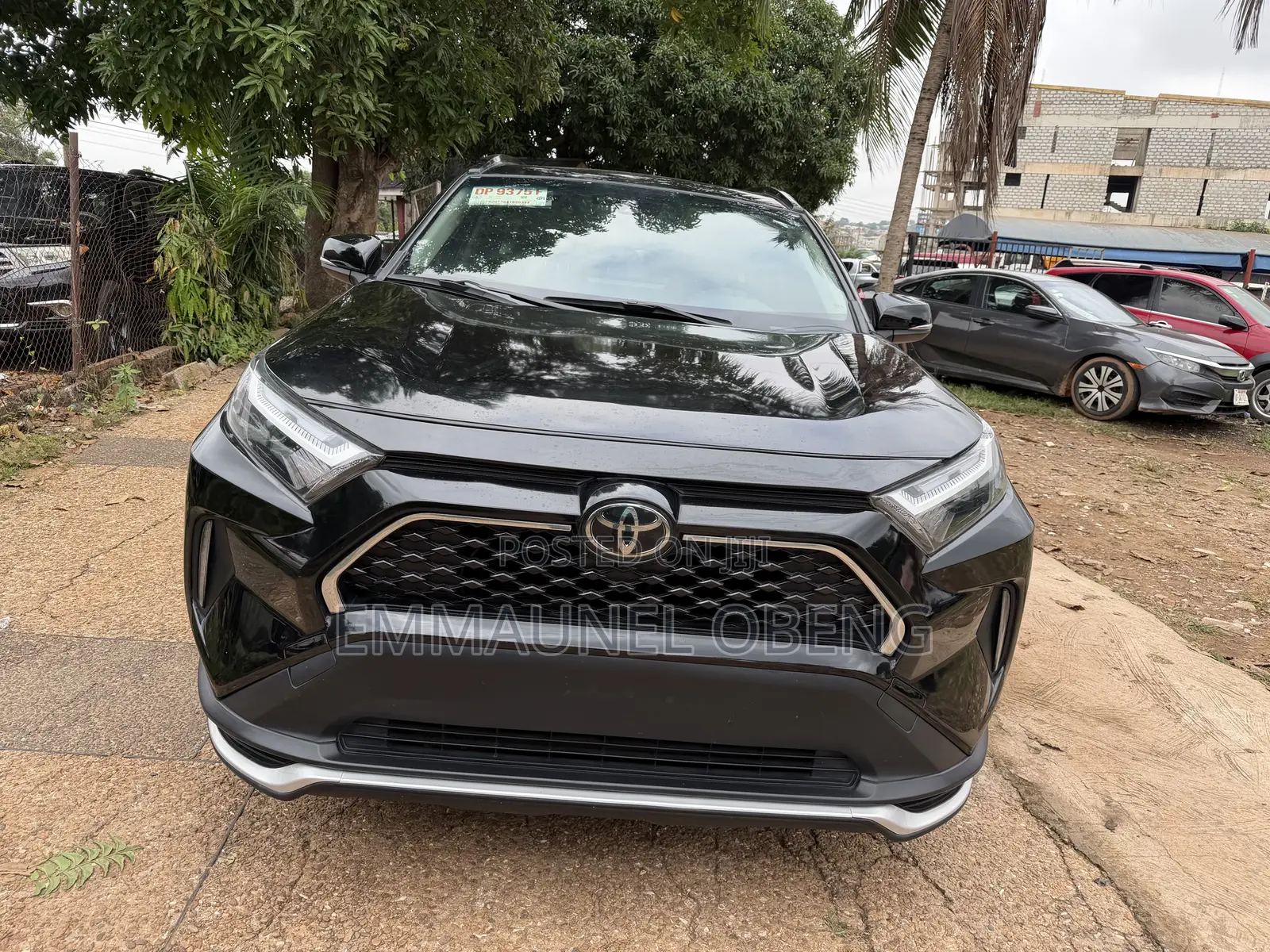 Toyota RAV4 XLE 2022 Black