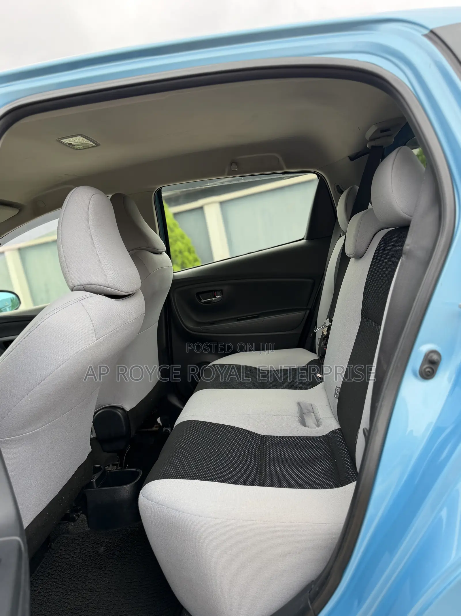 Toyota Vitz 1.3 AWD 5dr 2015 Blue