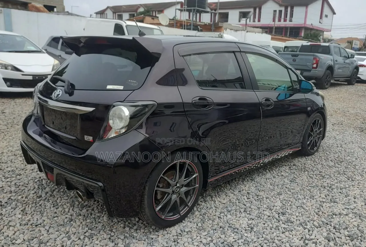 Toyota Vitz 2014 Black