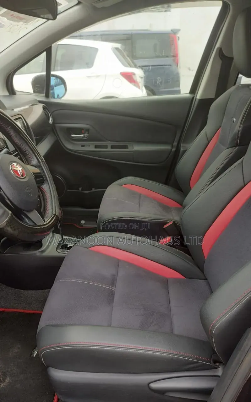 Toyota Vitz 2014 Black