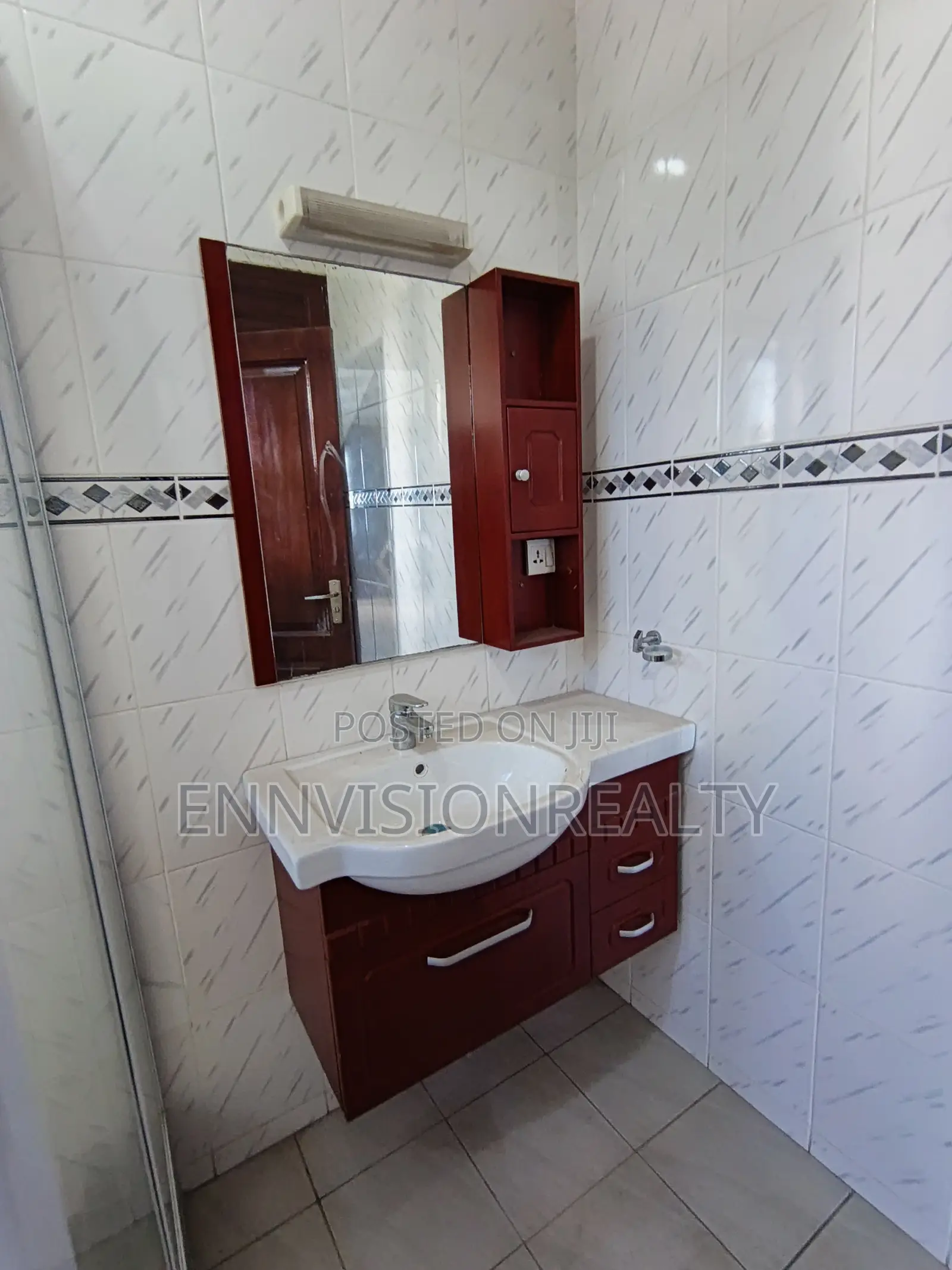 2bdrm Apartment in Glenshire, Accra Metropolitan for rent
