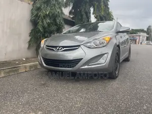 Hyundai Elantra Limited Sedan FWD (1.8L 4cyl 6A) 2016 Gray
