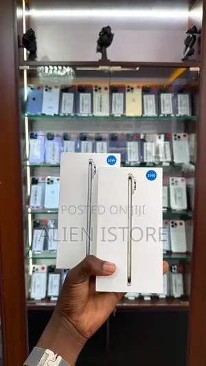 New Apple iPhone Air 256 GB Blue