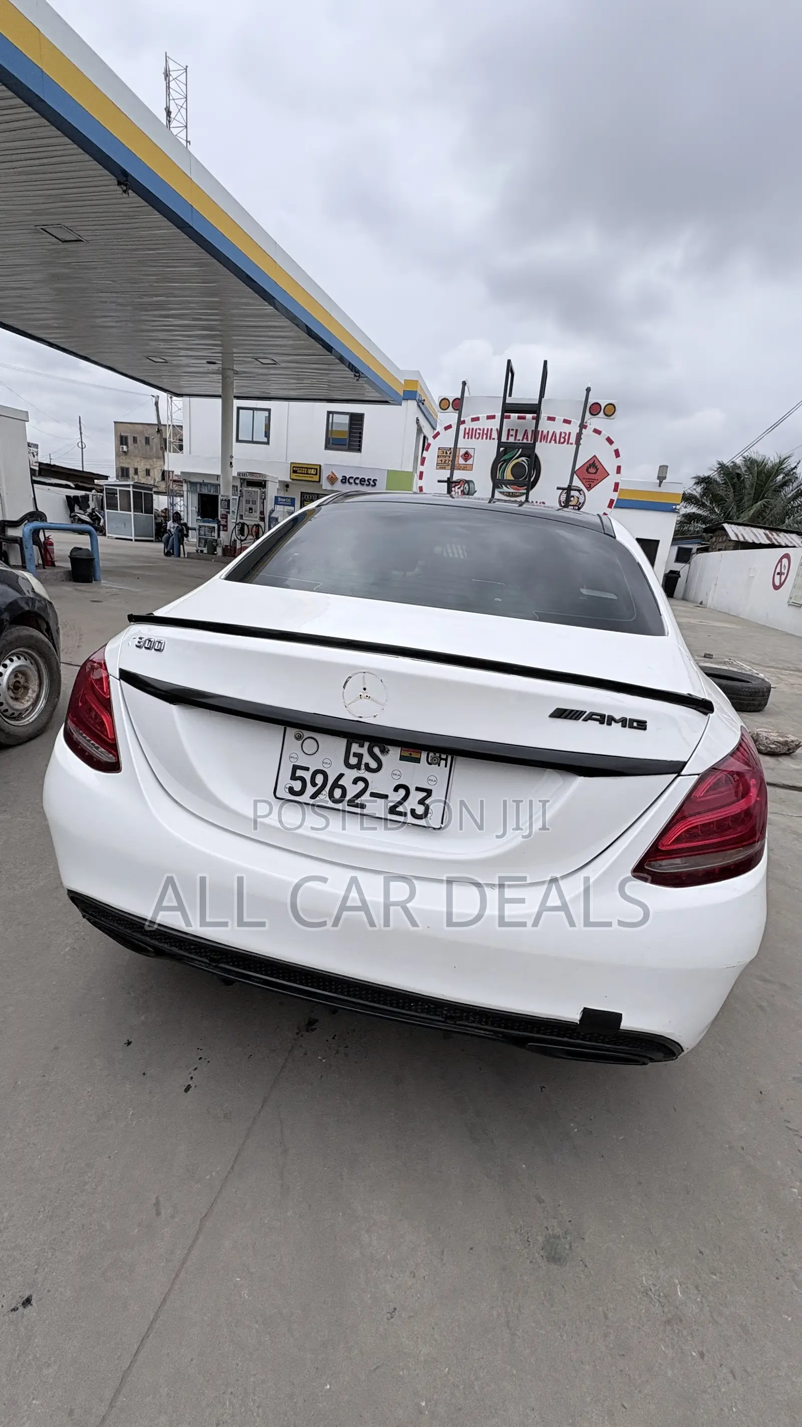 Mercedes-Benz C300 2015 White