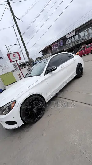 Mercedes-Benz C300 2015 White