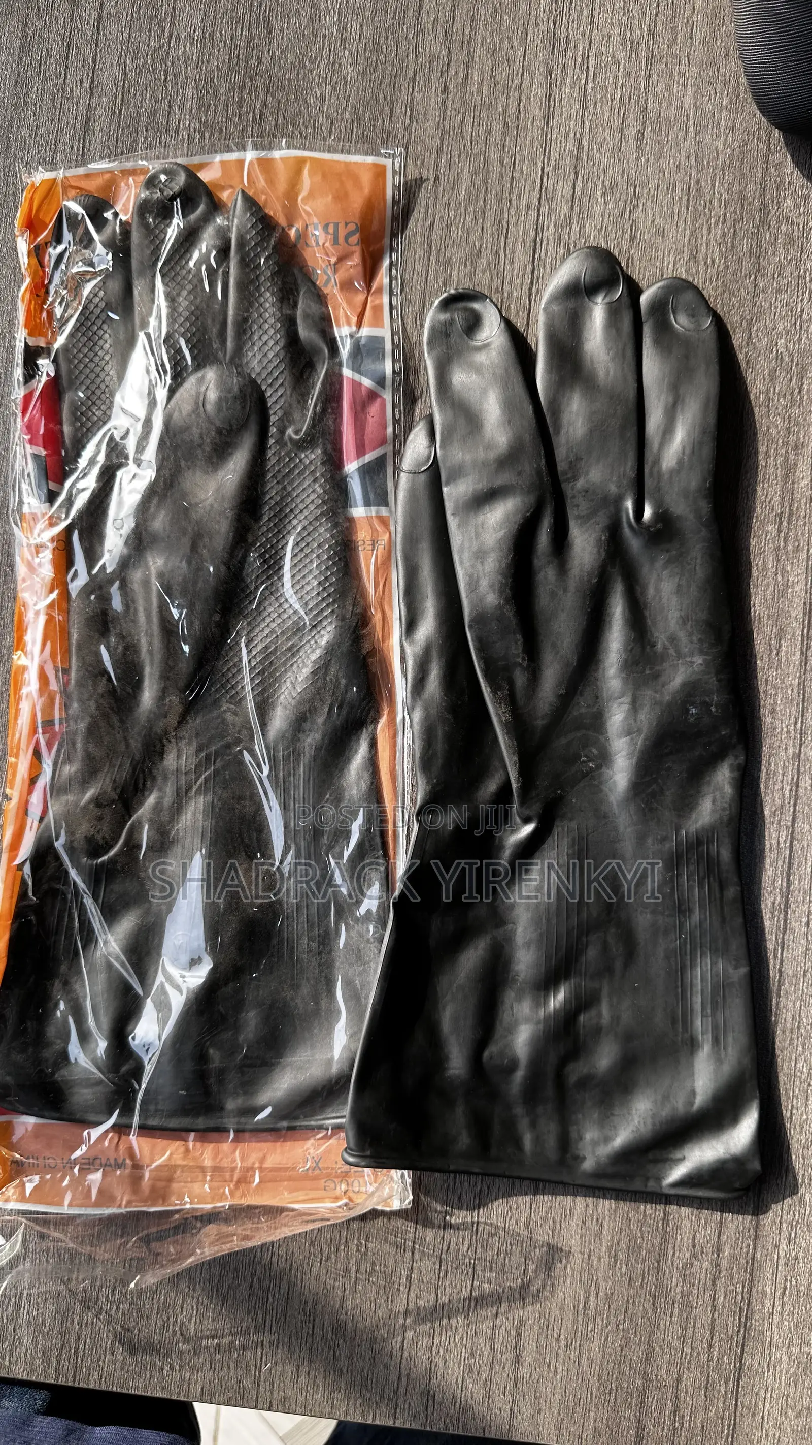 Nitrile Acid Gloves