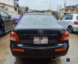 Toyota Yaris 2011 Black