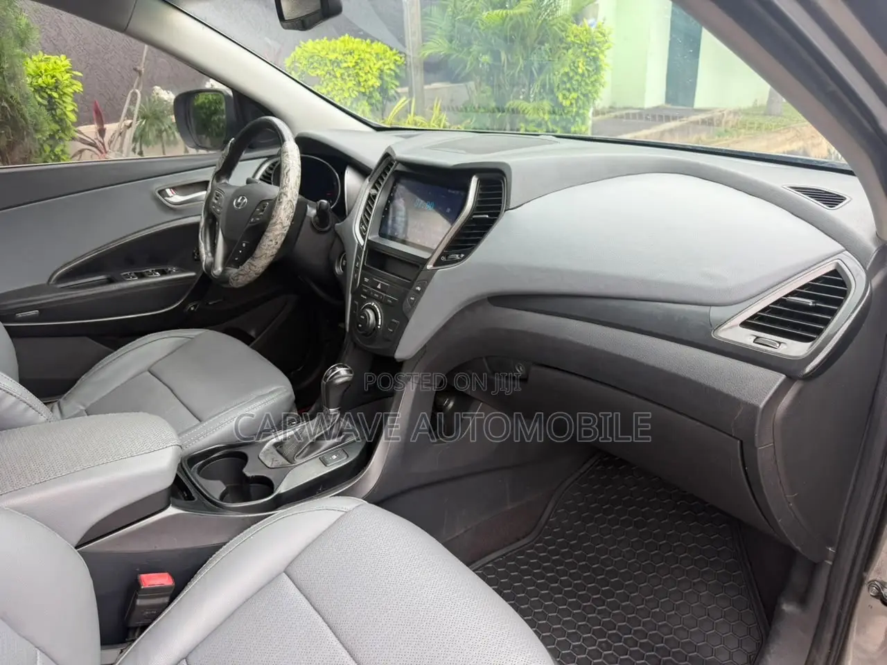 Hyundai Santa Fe Limited 4dr SUV AWD (3.3L 6cyl 6A) 2014 Brown