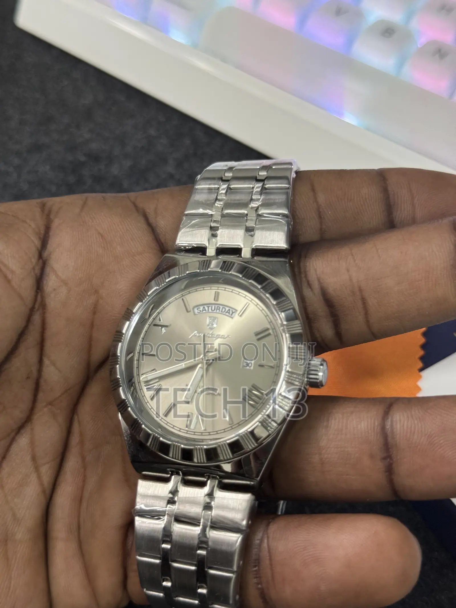 Poedagar Watch