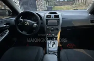 Toyota Corolla S 4dr Sedan (1.8L 4cyl 4A) 2012 Red