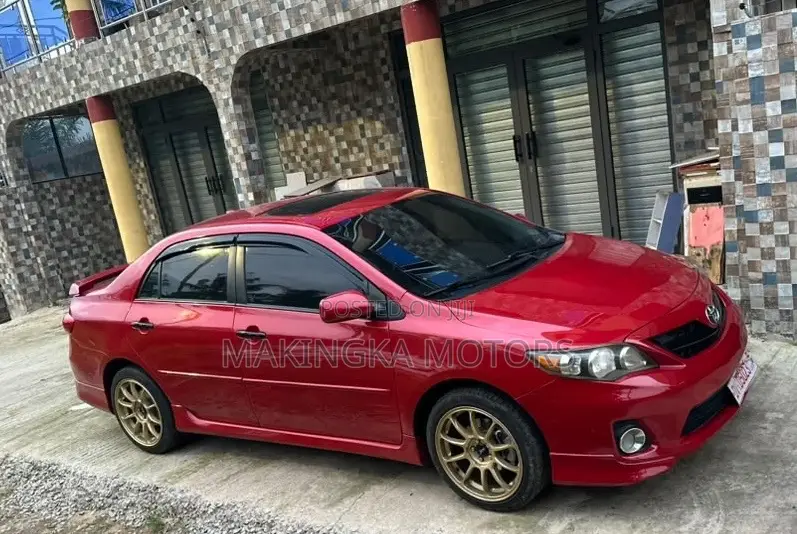 Toyota Corolla S 4dr Sedan (1.8L 4cyl 4A) 2012 Red