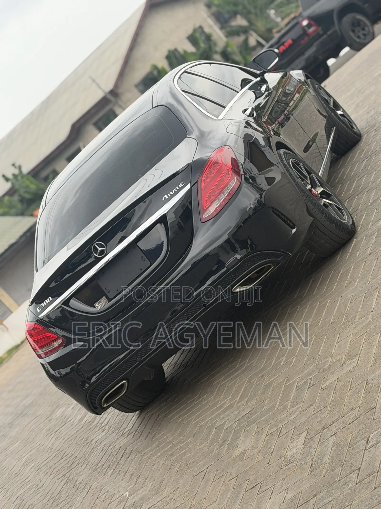 Mercedes-Benz C300 2016 Black