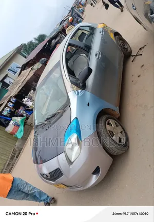 Toyota Yaris 2010 Gray