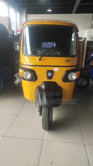 New Piaggio 2023 Yellow