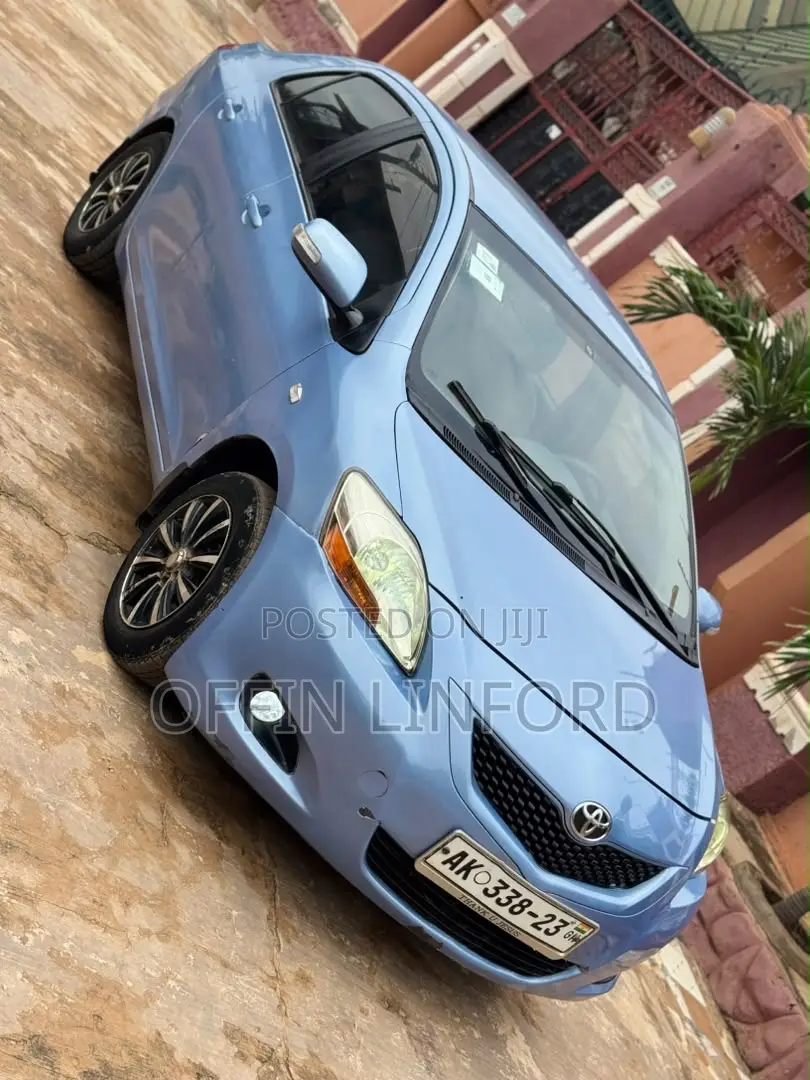 Toyota Belta 2008 Blue